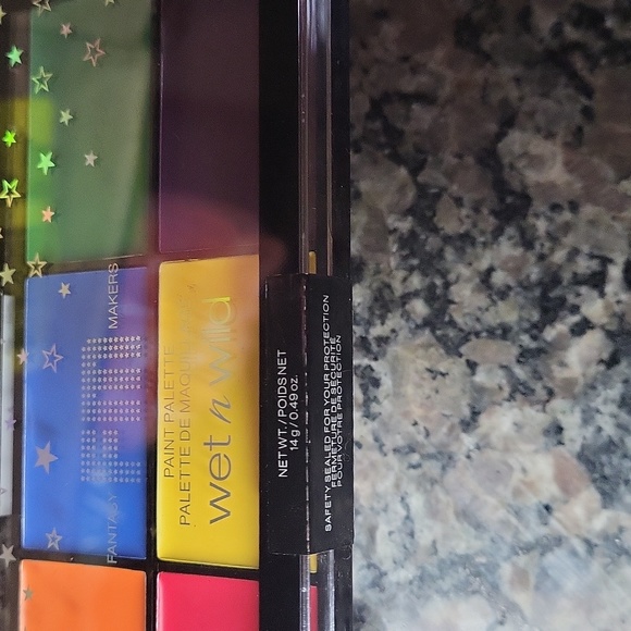 Wet n Wild Fantasy Makers RAINBOW # 1230864  paint palette for eye & face - Picture 3 of 5